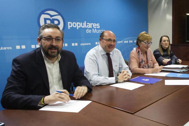 Primera reunin de la Ejecutiva del PP de Murcia despus de la...