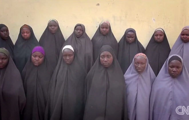 Imagen del vdeo difundido como prueba de vida por Boko Haram.