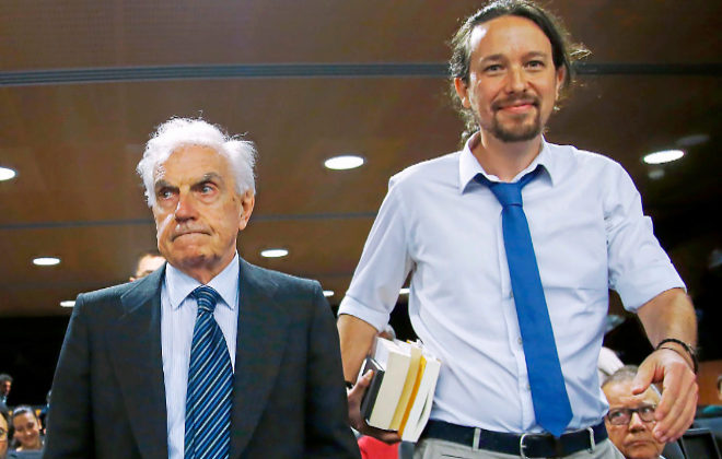 El filsofo y senador italiano Mario Tronti y el lder de Podemos,...