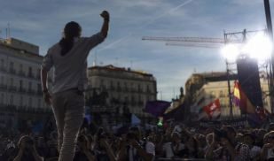 Pablo Iglesias interviene en la Puerta del Sol de Madrid en la...