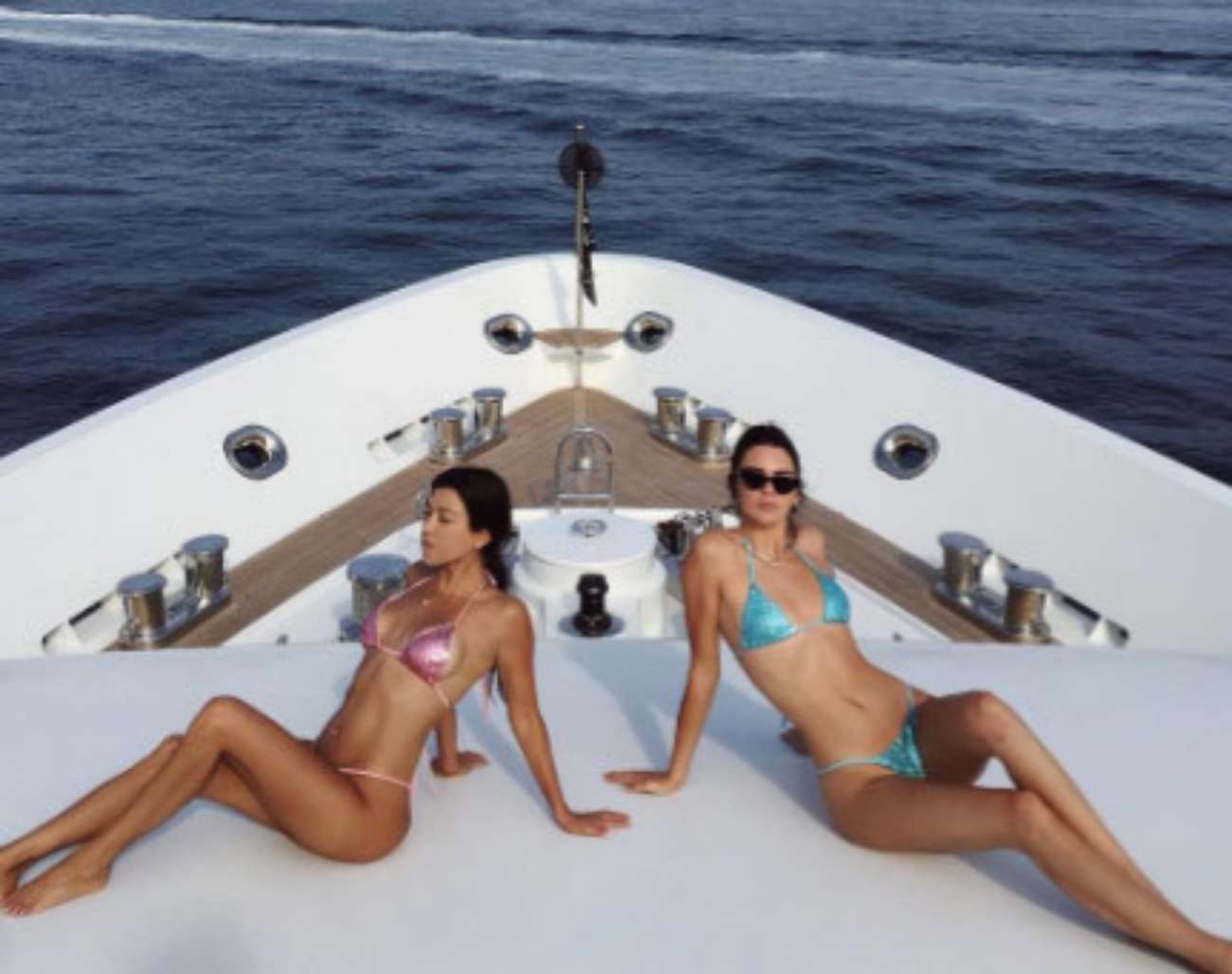 Las hermanas Kendall Jenner (21)y Kourtney Kardashian (38) han...
