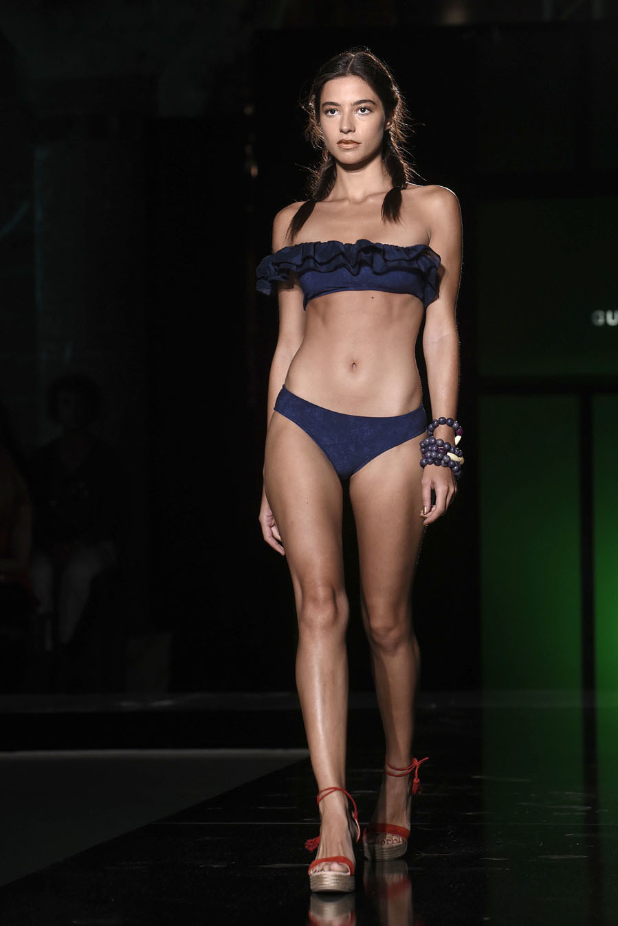 Roco Crusset con bikini de Guillermina Baeza en la Pasarela 080...