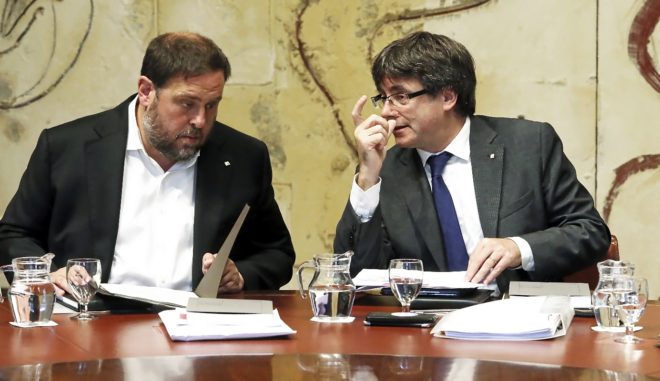 El vicepresidente de la Generalitat, Oriol Junqueras, y el presidente,...