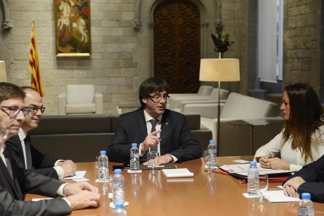 Carles Puigdemont, el pasado da 6, al recibir a miembros de la...