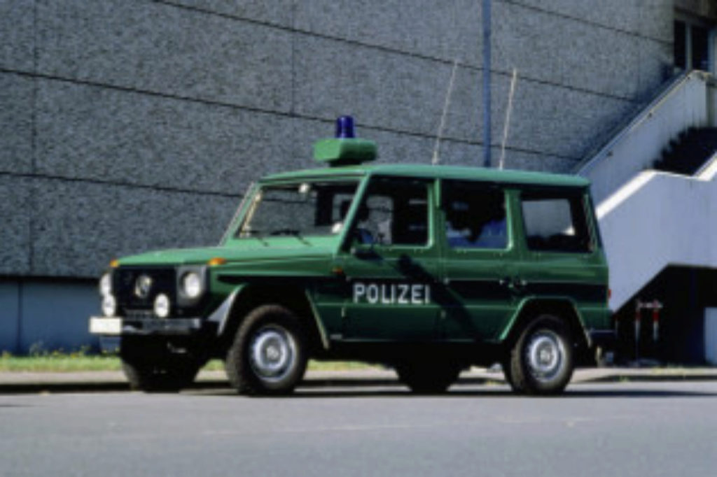 Miniature Mercedes Classe A Police 2001 – Échelle 1:43 – De Agostini – Neuf