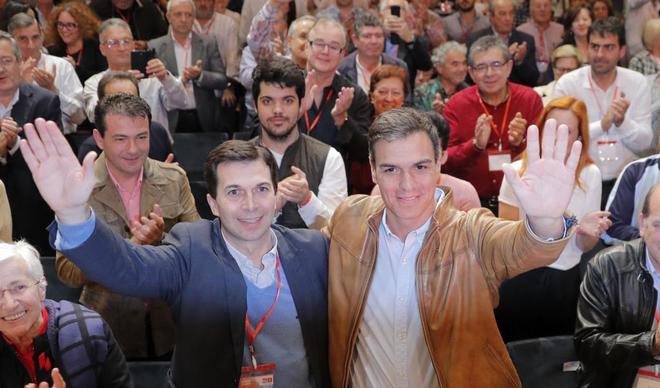 Pedro Snchez y el nuevo secretario general de los socialistas...