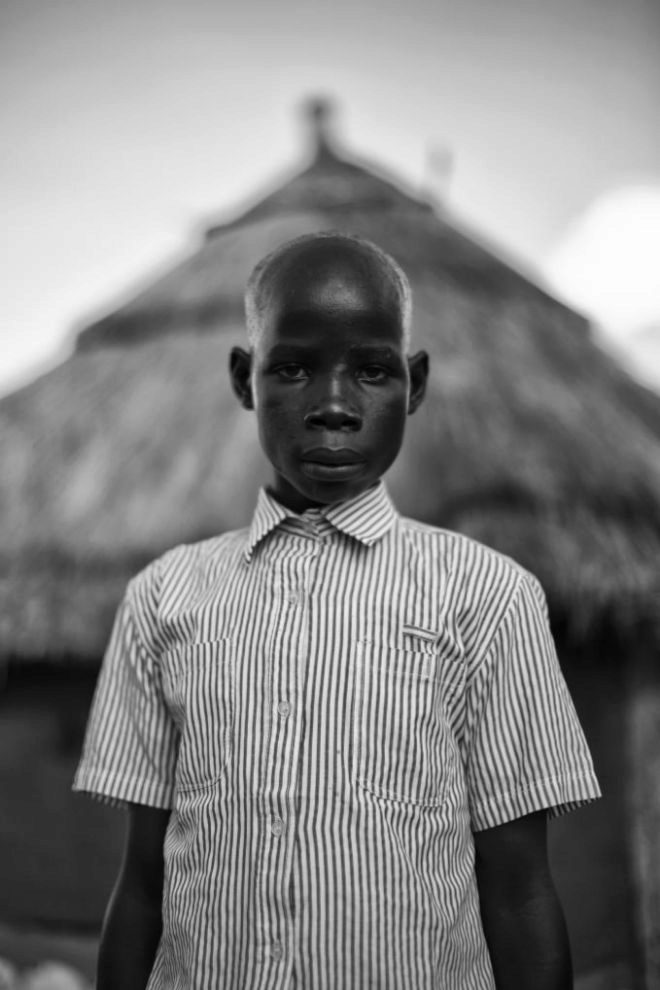 Mario Marak, menor no acompaado que busca a su madre en otro de los campos de Uganda.