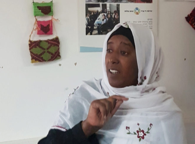 La beduina Amal apoya la poligamia