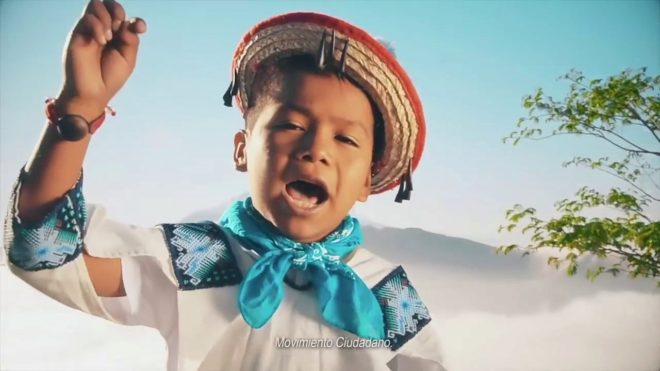Movimiento Naranja: Un niño de nueve años, de músico callejero a nueva  estrella mexicana con una canción para un partido político | Escucha