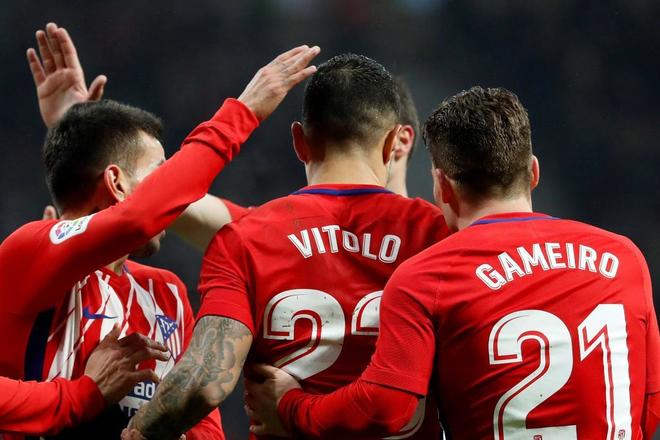 Torres y sus compaeros celebrando el gol de Vitolo.
