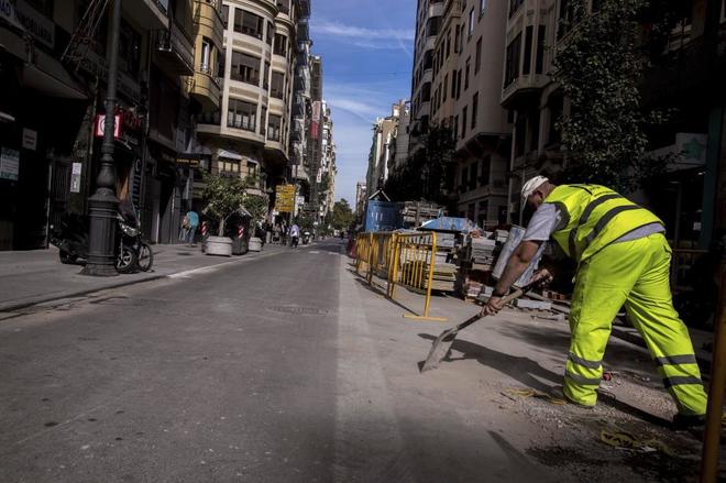 Obras calle valenciana de San Vicente.