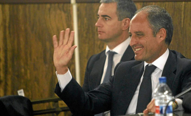 El ex presidente de la Generalitat Francisco Camps, junto a Ricardo...
