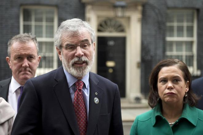Gerry Adams junto a Mary Lou McDonald, en una visita reciente a Downing Street, en Londres.