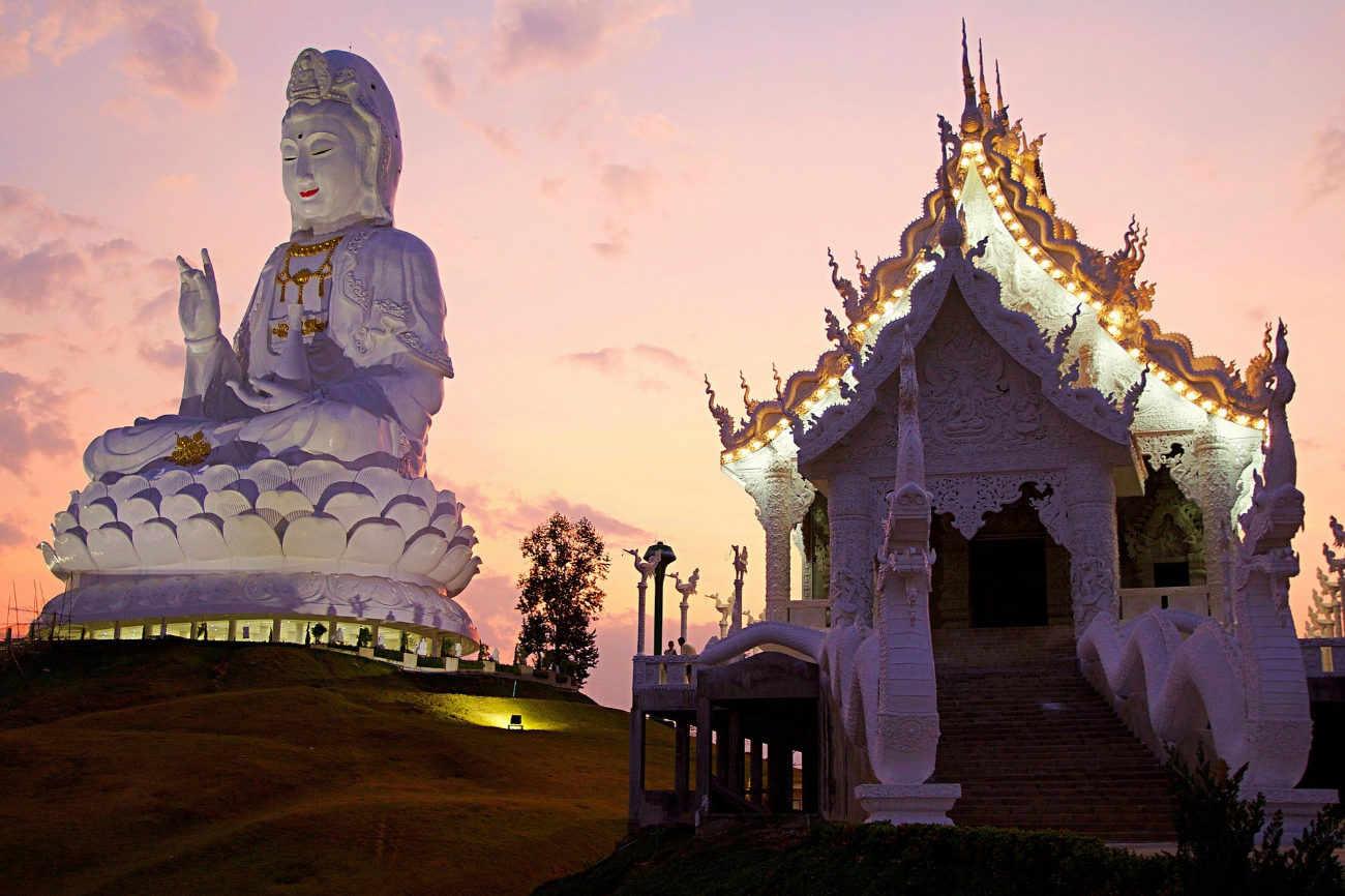 Al norte de Tailandia se esconde un excepcional templo junto a una...