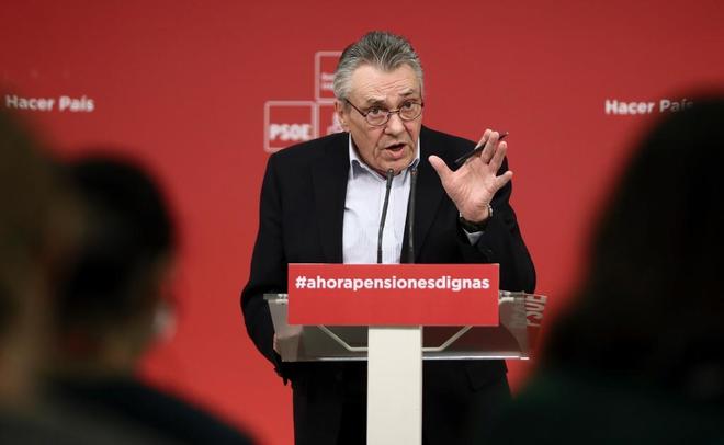 El secretario de Poltica Econmica y Empleo del PSOE, Manuel...