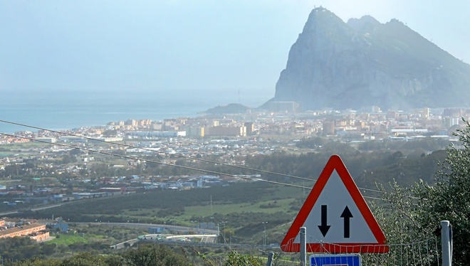 Panorámica de La Línea de la Concepción y del Peñón de Gibraltar
