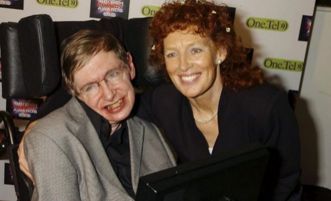 Stephen Hawking y Elaine Mason, su segunda mujer, en 2004.