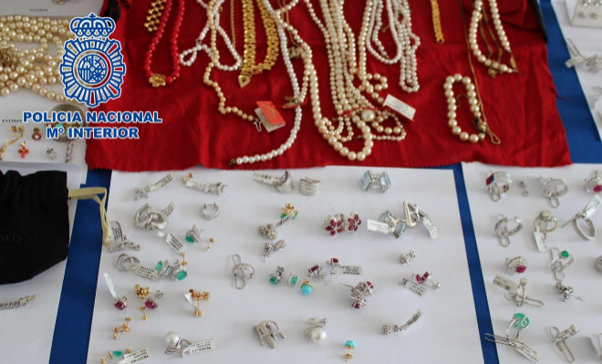 La Policía Nacional desarticula una banda que robó 2,5 millones en joyas en la 'milla de oro' de Madrid 15218075306159