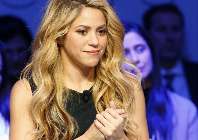 Imagen de archivo. Shakira con una abundante melena, durante el Foro...