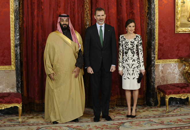 Los Reyes con el prncipe heredero de Arabia Saud en el Palacio...