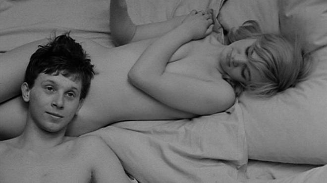 Fotograma de la película &apos;Los amores de una rubia&apos;, de Milos Forman