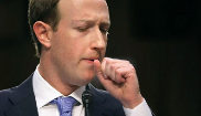 El presidente de Facebook, Mark Zuckerberg, durante su declaracin...