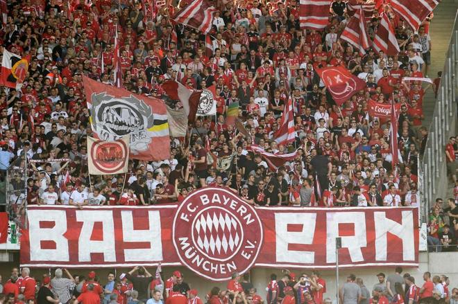 Aficionados del Bayern de Mnich durante su ltimo encuentro de...