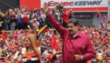 Maduro y su esposa, Cilia Flores, durante un acto en Mrida...
