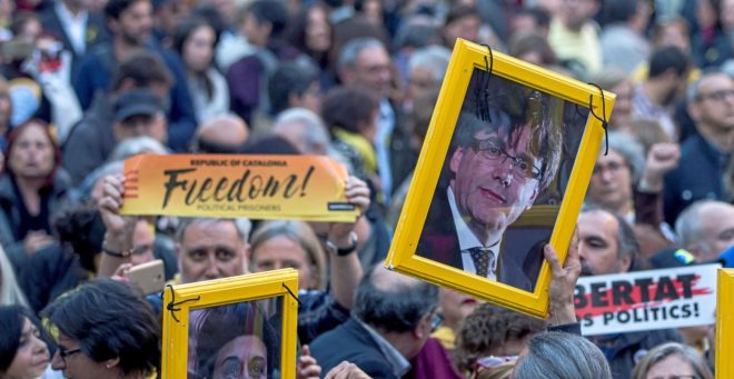 Una imagen del ex president Carles Puigdemont en una concentracin...
