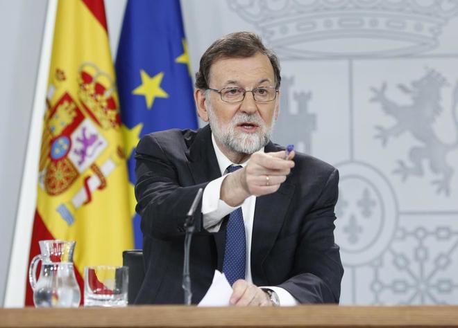 El presidente del Gobierno, Mariano Rajoy, tras el Consejo de...