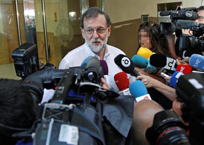 El ex presidente del Gobierno Mariano Rajoy a su llegada para...
