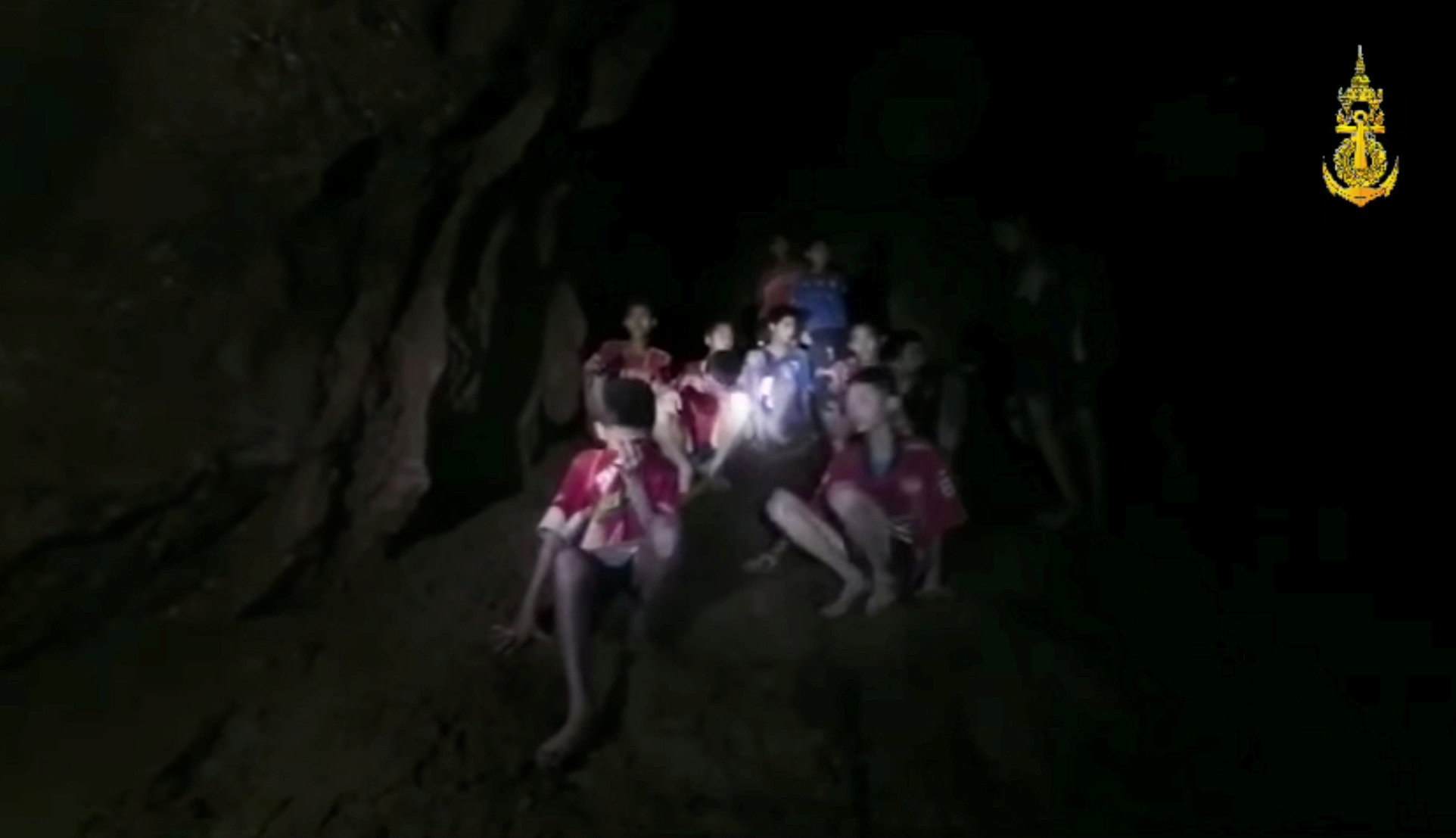 Los menores del equipo de fútbol atrapados en la cueva.