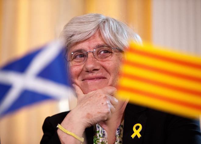 La ex consejera de Educacin de la Generalitat, Claro Ponsat