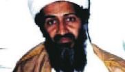 Osama Bin Laden junto a su hijo Hamza, llamado a convertirse en el...