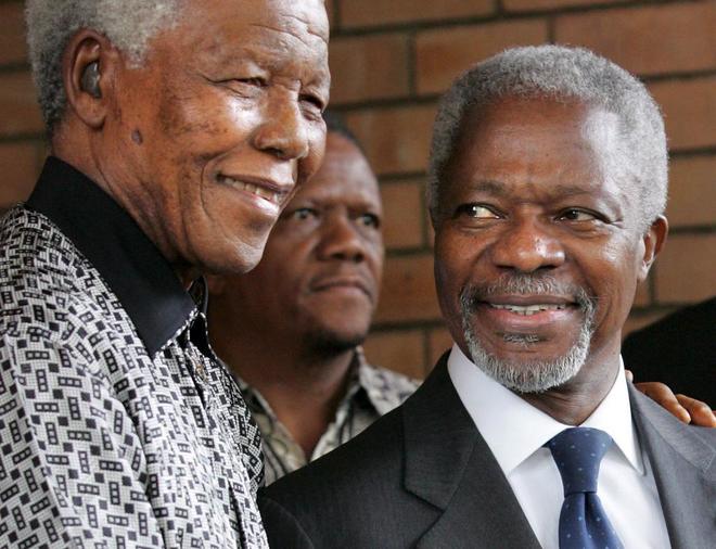 Kofi Annan con Nelson Mandela en Sudáfrica.