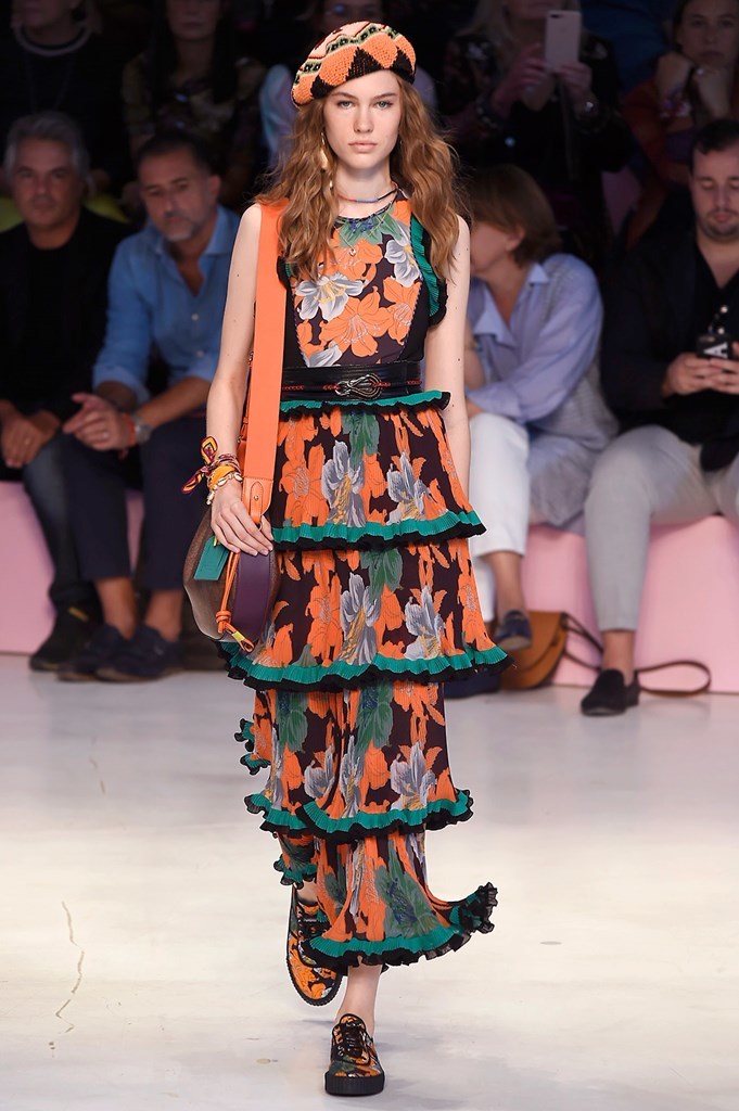 MILAN FASHION WEEK: El viaje por los estampados de Etro | Moda