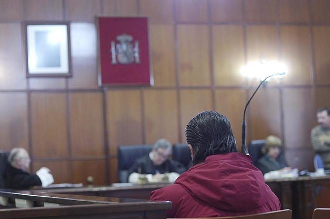 Juicio en la Audiencia Provincial de Jan contra un hombre acusado de...