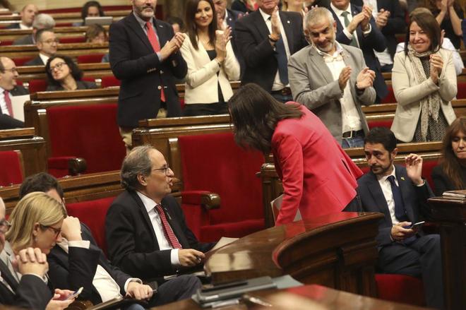 El president Quim Torra e Ines Arrimadas en el parlament.