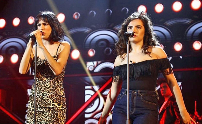 Natalia y Marta, durante su actuacin en la Gala 2 de OT 2018.