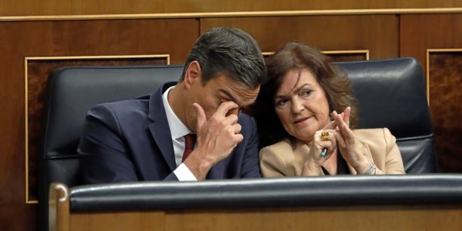 El presidente del Gobierno, Pedro Snchez, y la vicepresidenta,...
