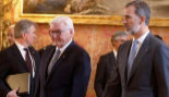 Felipe VI, junto al presidente alemn, Frank-Walter Steinmeier, antes...
