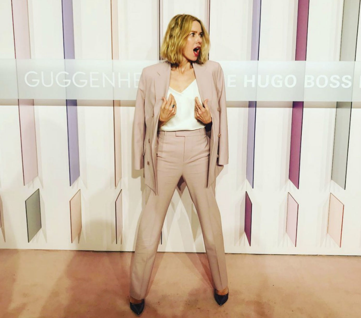 La actriz Naomi Watts durante los Premios Hugo Boss 2018 en el Museo...