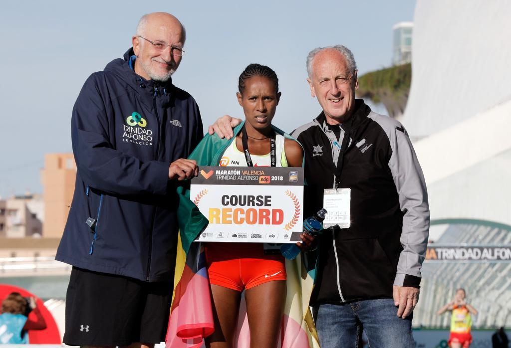 La atleta etope Ashete Dido se impuso en el maratn Valencia...