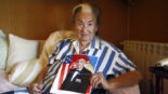 Mary Daz Urosa con una imagen de su nieto, Manuel, al que acus de...