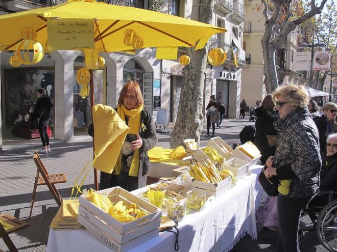 Imagen de la parada de la ANC de Vilanova que vendan farolillos...