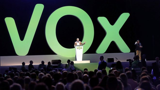 Santiago Abascal, en pleno mitin en el acto que Vox celebr en Madrid...