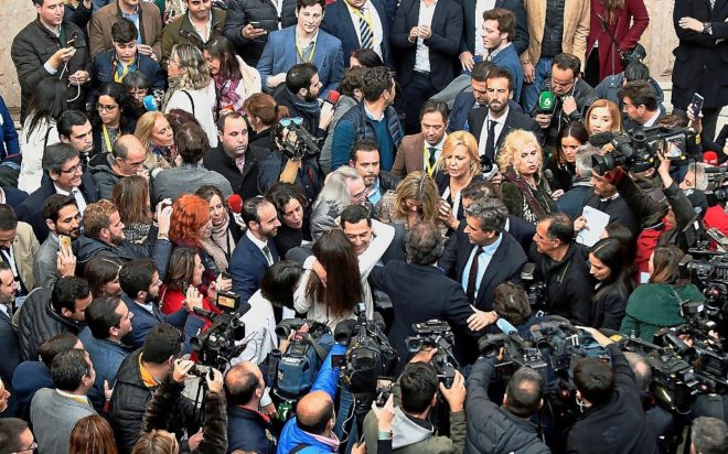 El nuevo presidente de Andaluca, Juanma Moreno, es felicitado tras...