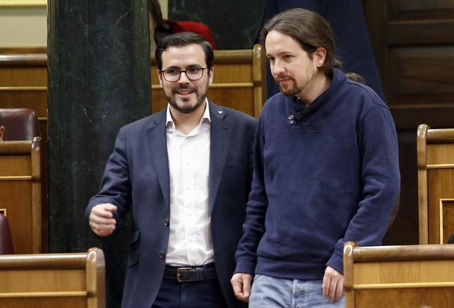 Alberto Garzn y Pablo Iglesias, en el Congreso de los Diputados.