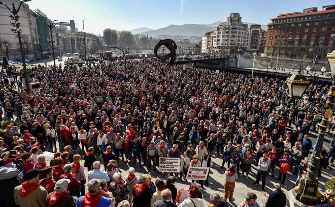 Manifestacin por la subida de las pensiones en Bilbao.