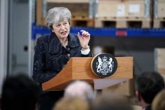 La primera ministra Theresa May da un discurso en Grimsby.
